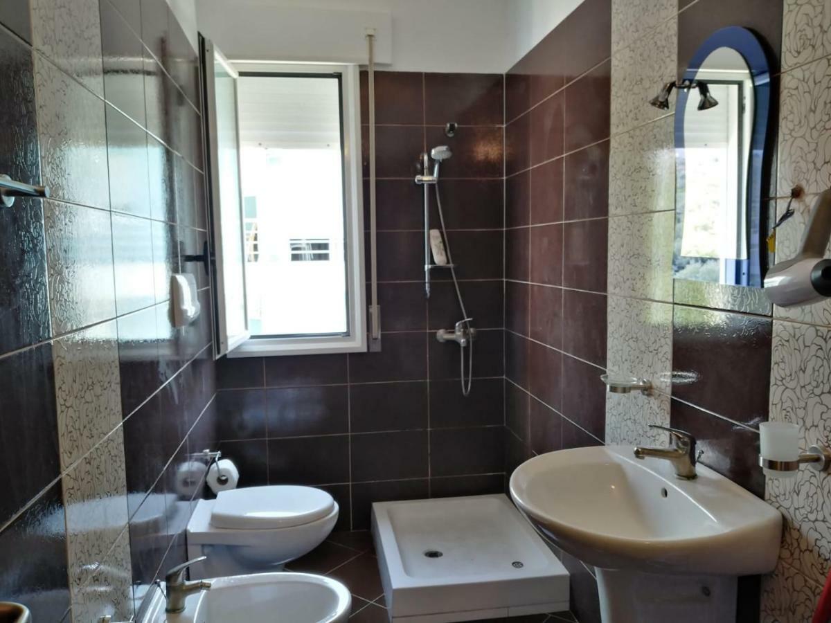 Residence Giulia Vlorë エクステリア 写真